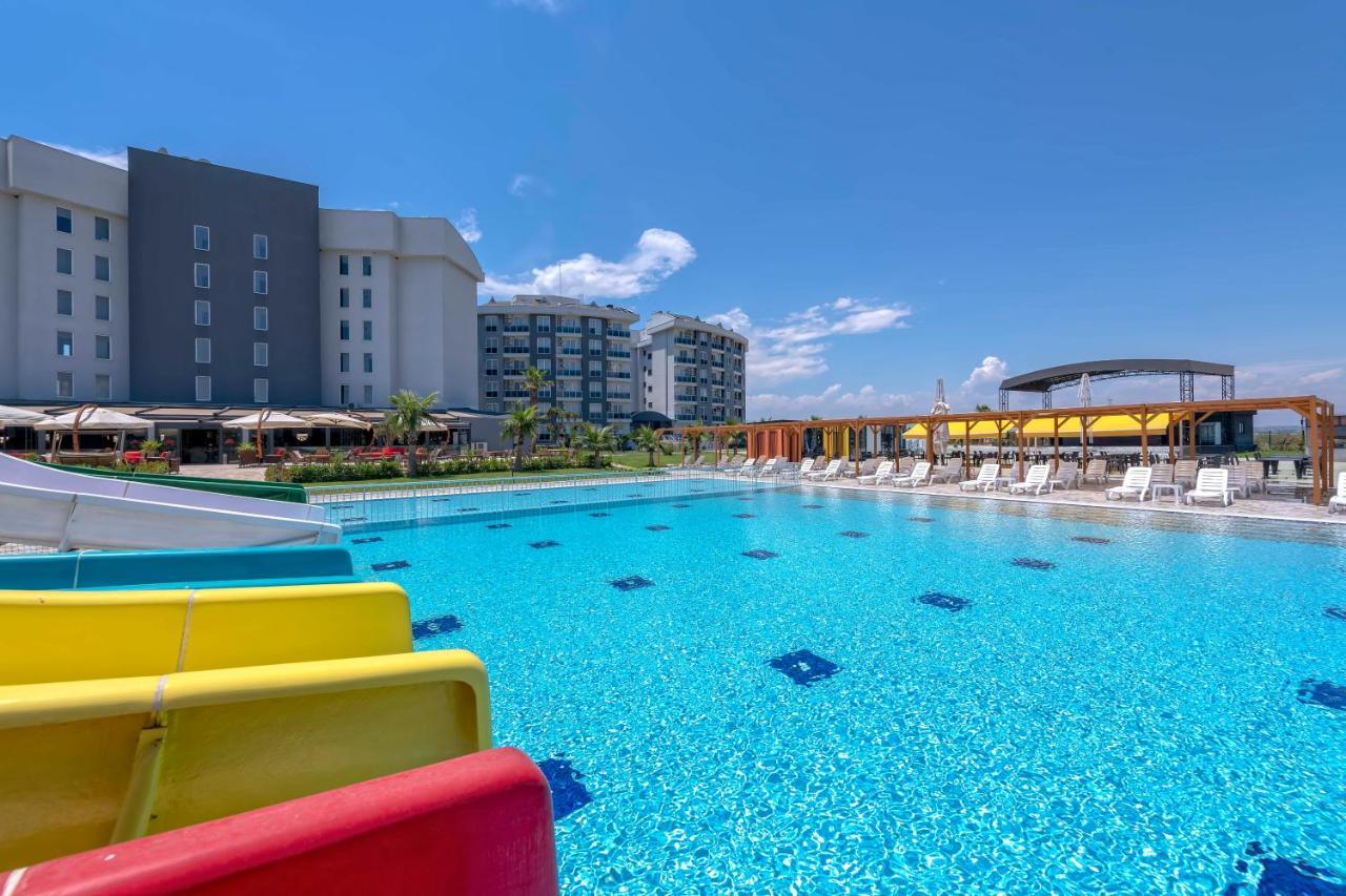Royal Towers Lara Hotel Kemeragzi Buitenkant foto