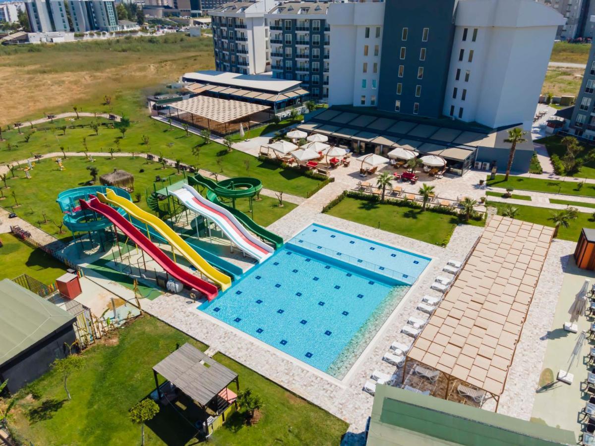Royal Towers Lara Hotel Kemeragzi Buitenkant foto